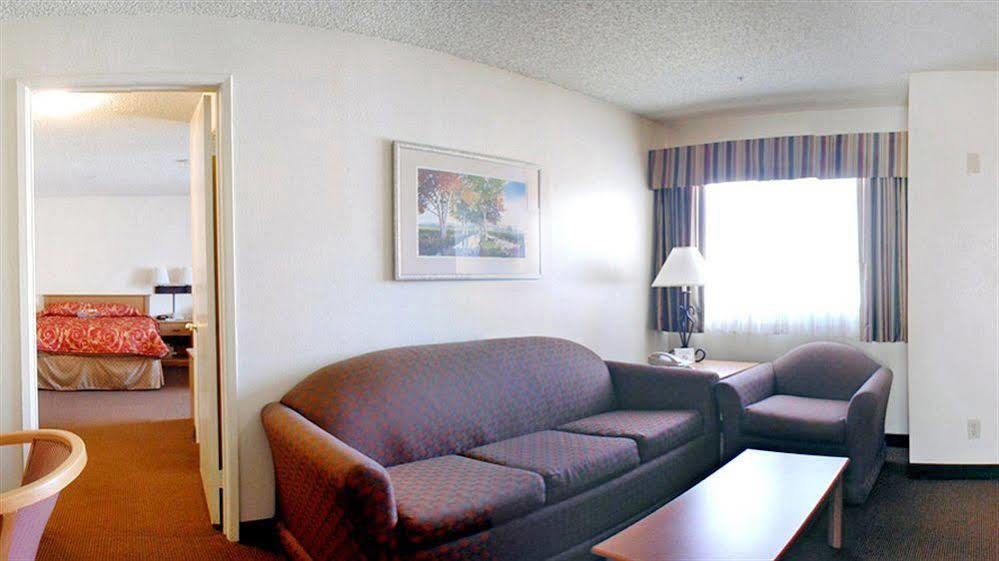 Surestay Plus Hotel By Best Western Upland - Ontario North Ngoại thất bức ảnh